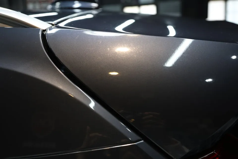 Volvo XC40のガラスコーティング事例｜費用目安・仕上がり 施工写真 2-3