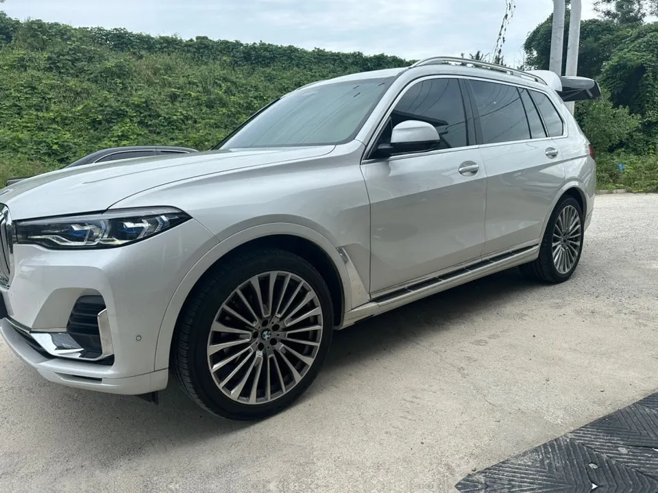 BMW X7 wheel repair - BMW X7 Wheel Repair & Painting Review — Cost & Results photo 2