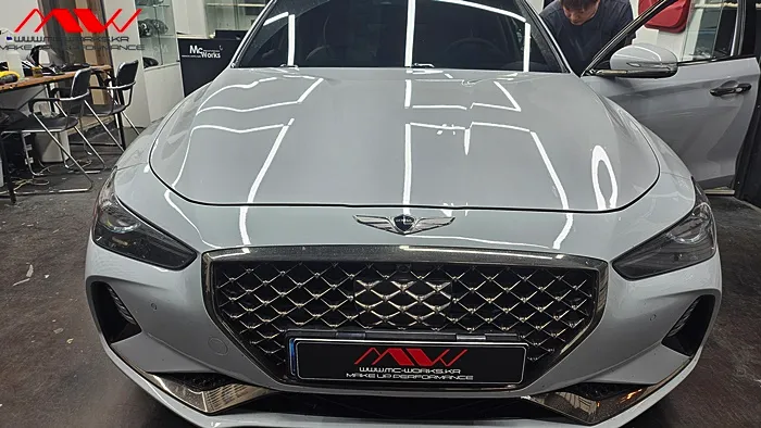 Genesis G70のカーラッピング事例|クローム除去で印象激変 施工写真 2-1
