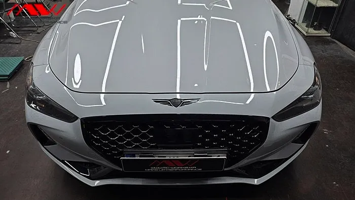 Genesis G70のカーラッピング事例|クローム除去で印象激変 施工写真 1-2