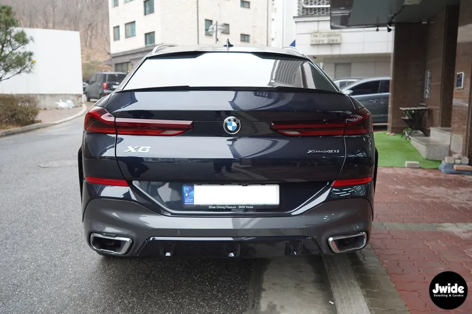 BMW X6 PPF施工事例|光沢ブラックで高級感アップ 施工写真 3-1