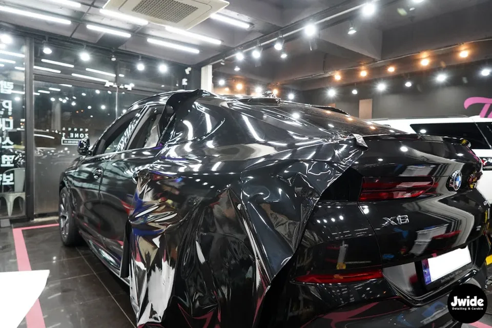 BMW X6 PPF施工事例|光沢ブラックで高級感アップ 施工写真 1-3