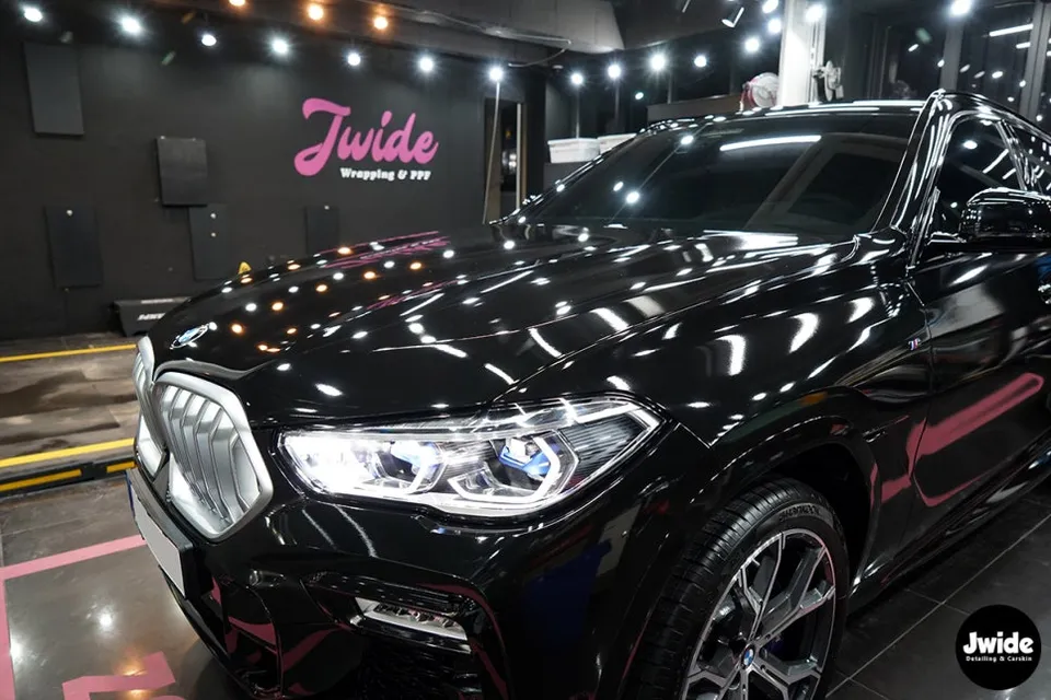 BMW X6 PPF施工事例|光沢ブラックで高級感アップ 施工写真 3-3