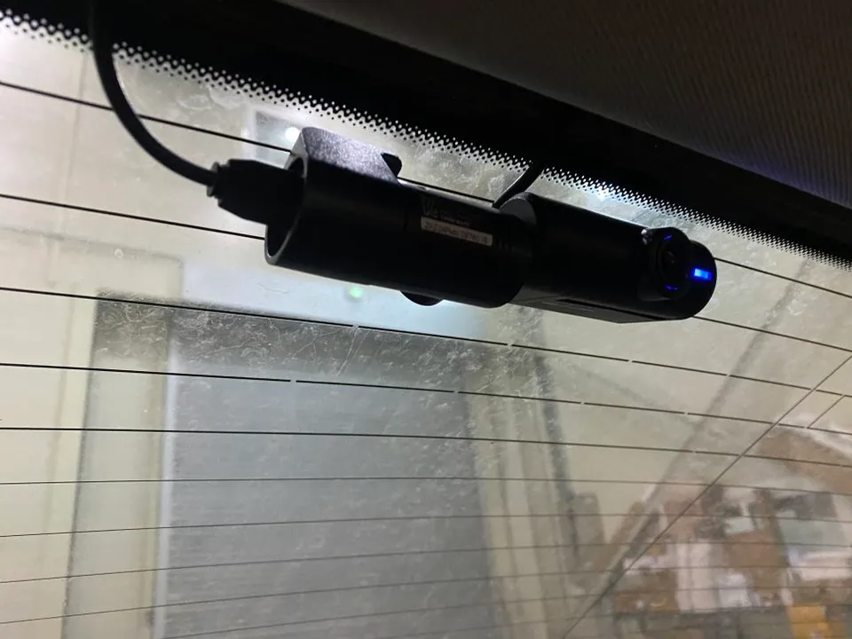 Mercedes-Benz C-Class dash cam navigation - Mercedes-Benz C-Class Dashcam Installation Review photo 5