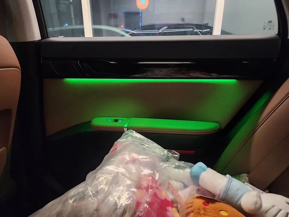 Hyundai Grandeur GN7 ambient lighting - Hyundai Grandeur GN7 Ambient Lighting Review — Cost & Results photo 4