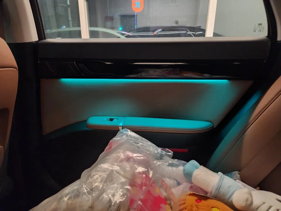 Hyundai Grandeur GN7 ambient lighting - Hyundai Grandeur GN7 Ambient Lighting Review — Cost & Results photo 5
