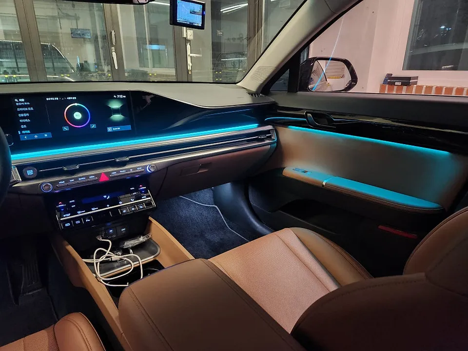 Hyundai Grandeur GN7 ambient lighting - Hyundai Grandeur GN7 Ambient Lighting Review — Cost & Results photo 7