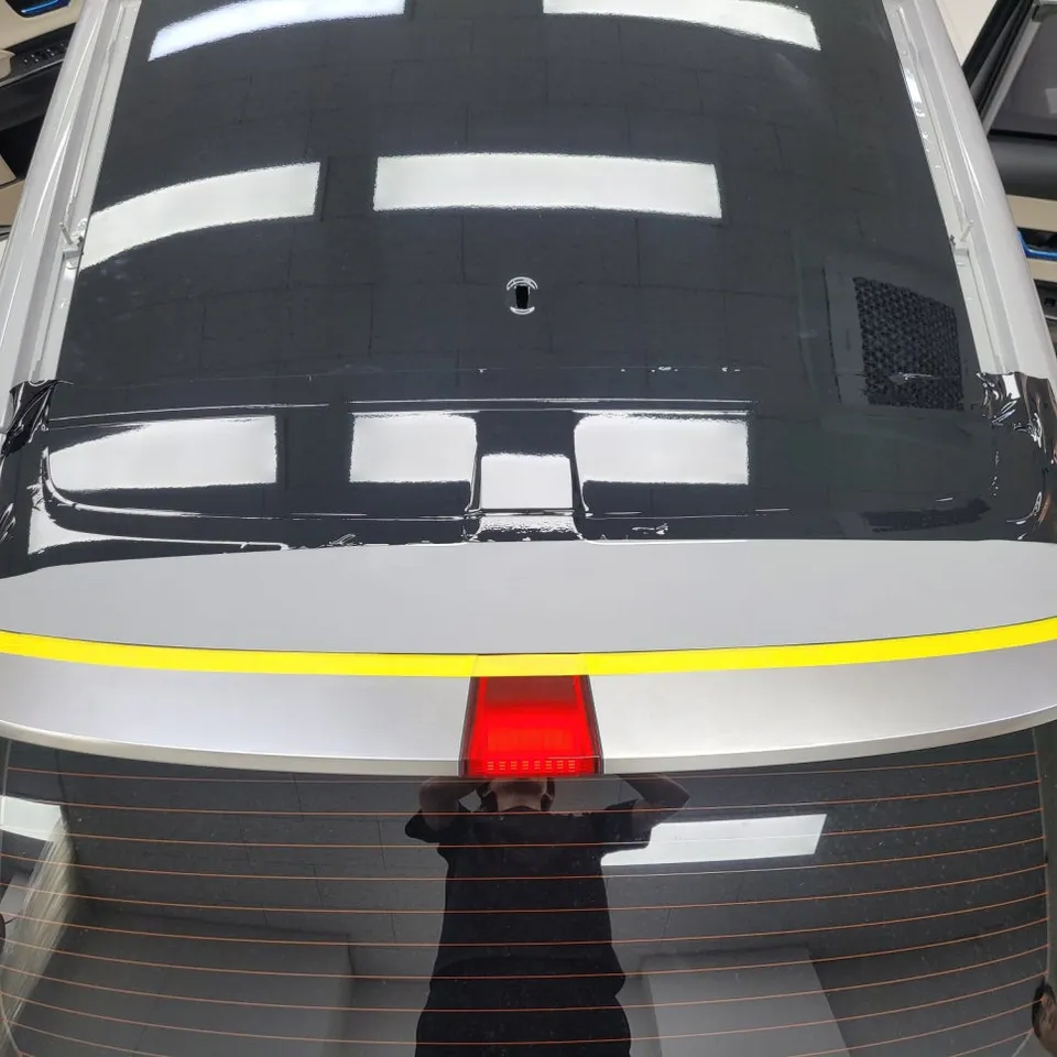 Hyundai Konaのカーラッピング事例|費用目安・仕上がり 施工写真 3-1