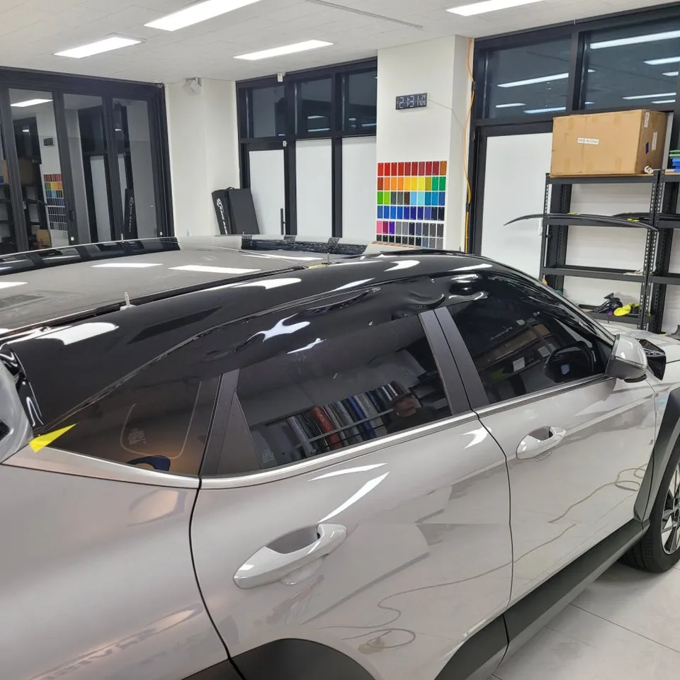 Hyundai Konaのカーラッピング事例|費用目安・仕上がり 施工写真 2-2