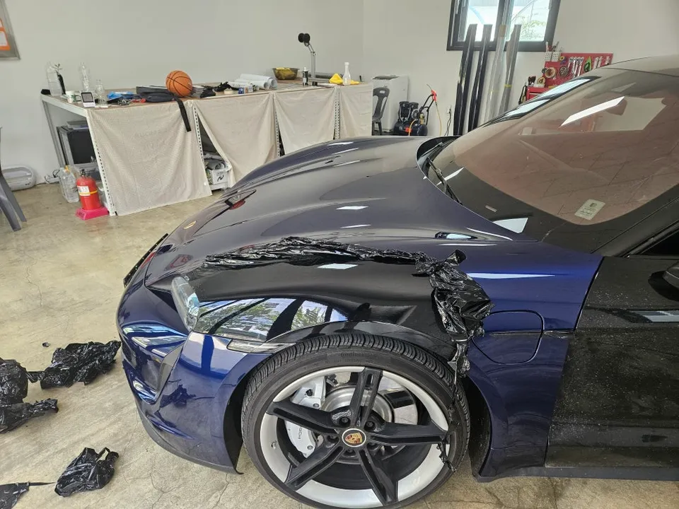 ポルシェ タイカン カーラッピング事例｜費用目安・仕上がり 施工写真 2-2