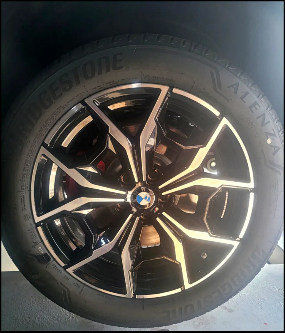 BMW X4 wheel repair - BMW X4 Wheel Refinishing Review — Gloss Black Finish in Ilsan photo 4