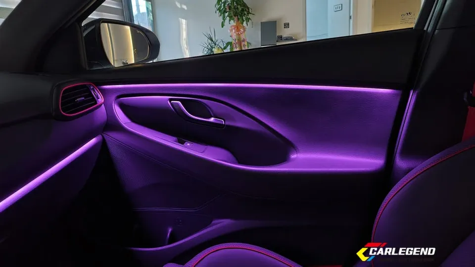 Hyundai i30 Ambient Lighting Review - Enhanced Interior Mood photo 2