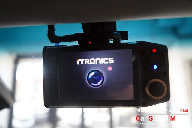 Hyundai Grandeur IG dash cam - Hyundai Grandeur IG Dash Cam Installation Review photo 5