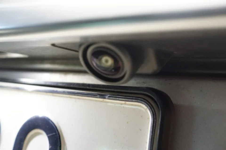 Land Rover Range Rover Vogue surround view camera - Land Rover Range Rover Vogue Surround View Camera Upgrade photo 3