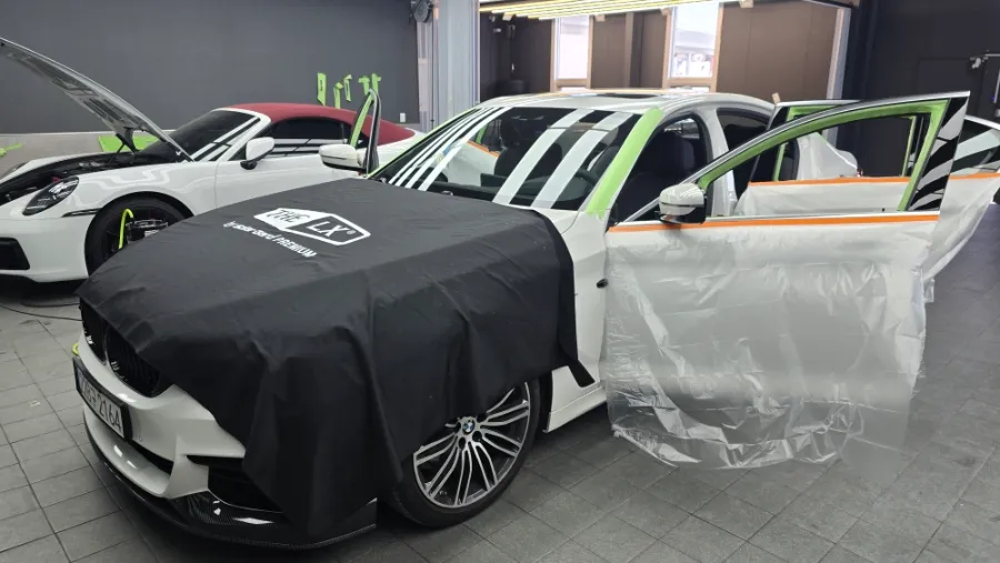 BMW 5 Series window tinting - BMW 5 Series Window Tinting Review — Heat Rejection Film photo 4