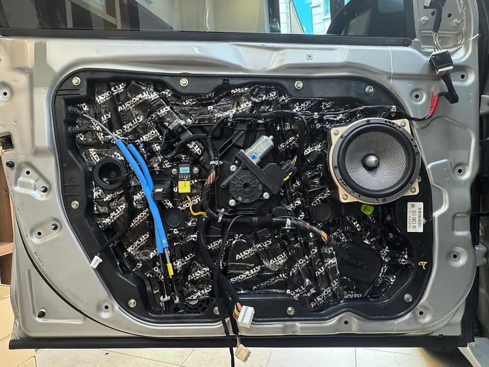 Hyundai Sonataのカーオーディオ施工事例 施工写真 4