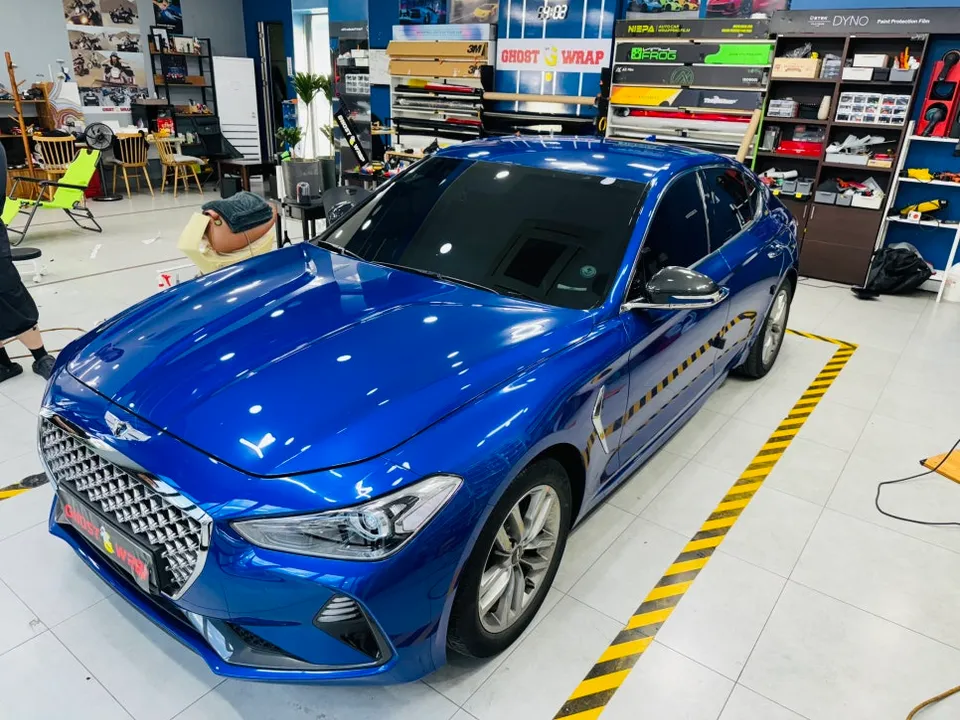 Genesis G70のカーラッピング事例|費用目安・仕上がり 施工写真 2-1