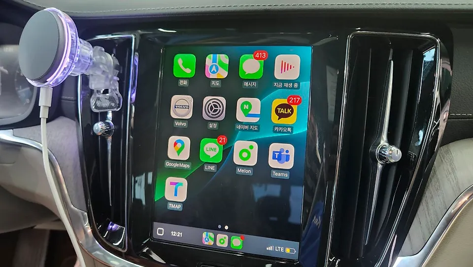 Volvo S60のAndroid Auto・CarPlay取付事例 施工写真 2-2