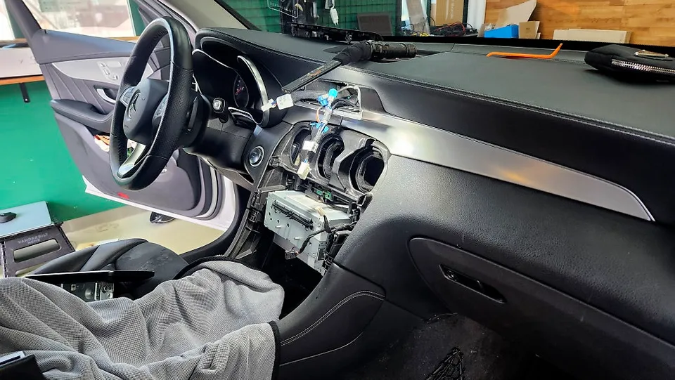 Mercedes-Benz GLC 250d android head unit - Mercedes-Benz GLC 250d Android Head Unit Upgrade Review photo 4