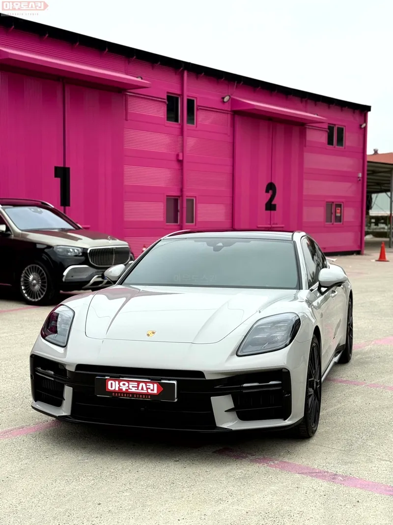 ポルシェ パナメーラ GTS PPF施工事例｜光沢向上と保護 施工写真 1-3
