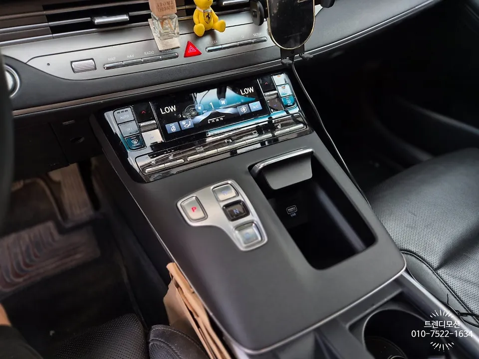 Hyundai Grandeur IG ambient lighting - Hyundai Grandeur IG Ambient Lighting Review: Cost & Results photo 5
