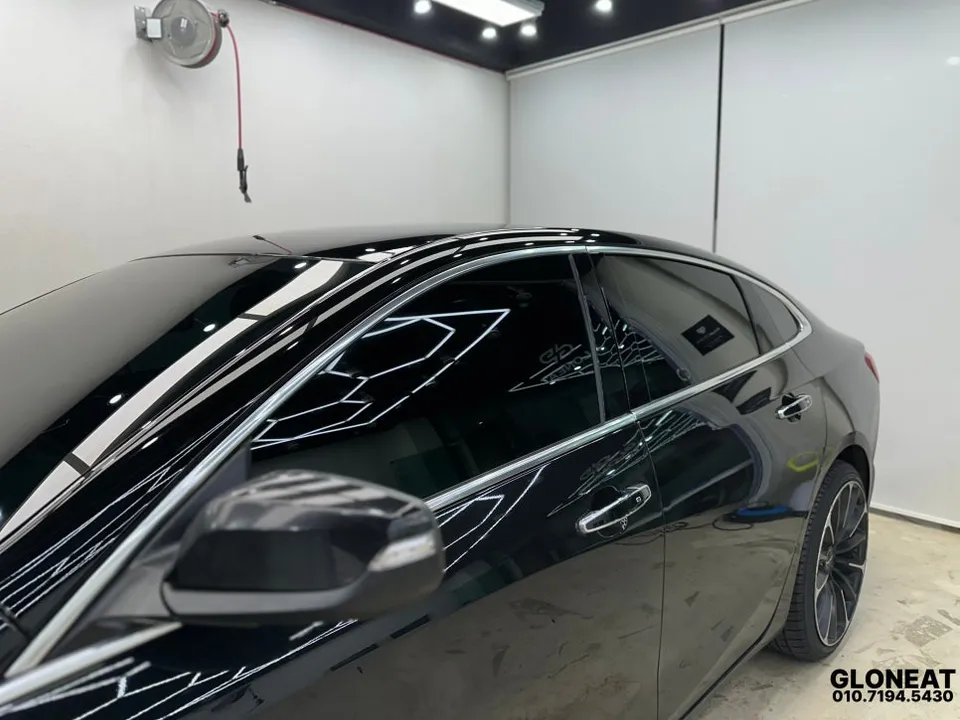 Chevrolet Malibuのカーフィルム施工事例 施工写真 4-1