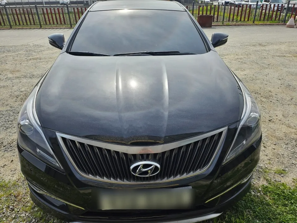 Hyundai Grandeur HGのカーフィルム施工事例：費用目安と仕上がり 施工写真 3
