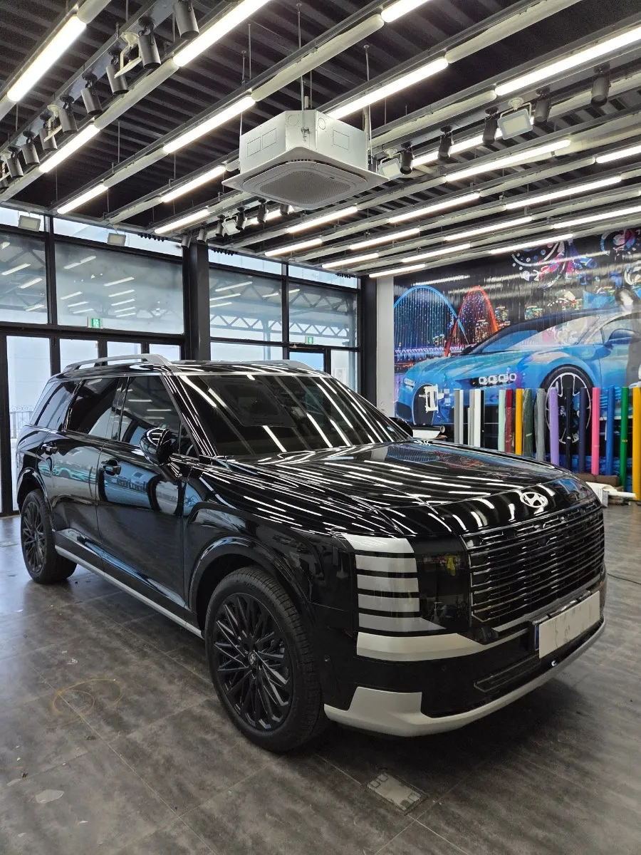 Hyundai Palisadeのカーラッピング事例|クローム除去で高級感アップ 施工写真 2-1