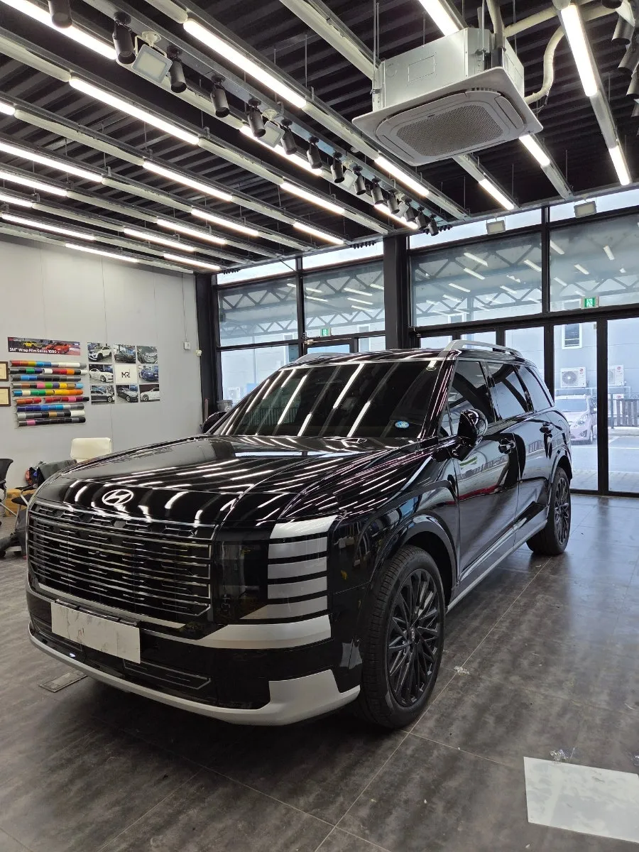 Hyundai Palisadeのカーラッピング事例|クローム除去で高級感アップ 施工写真 3-1