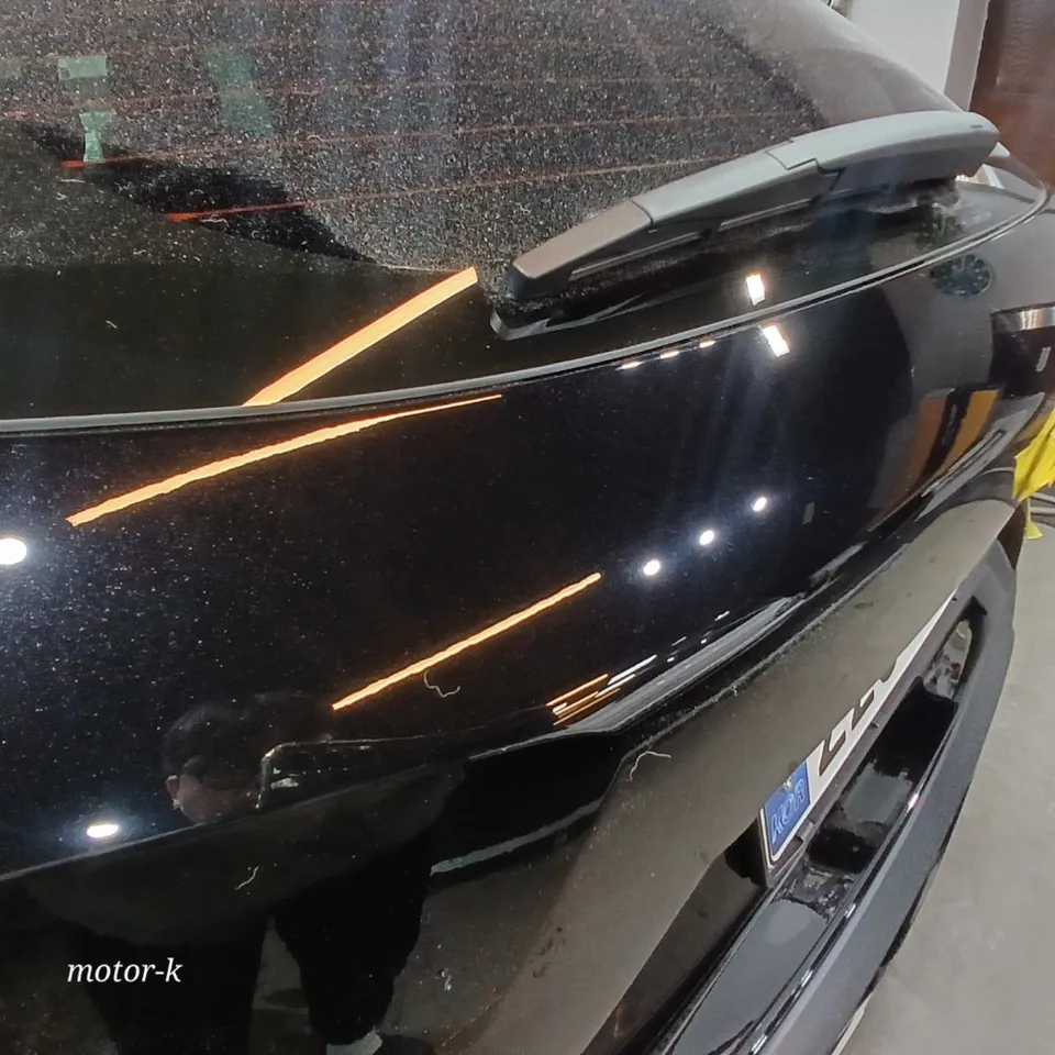 Chevrolet Traxのガラスコーティング事例 施工写真 6