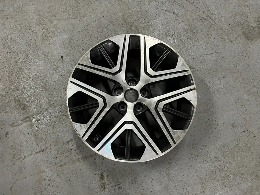 Hyundai Azera wheel repair - Hyundai Azera Wheel Repair & Painting Review photo 3