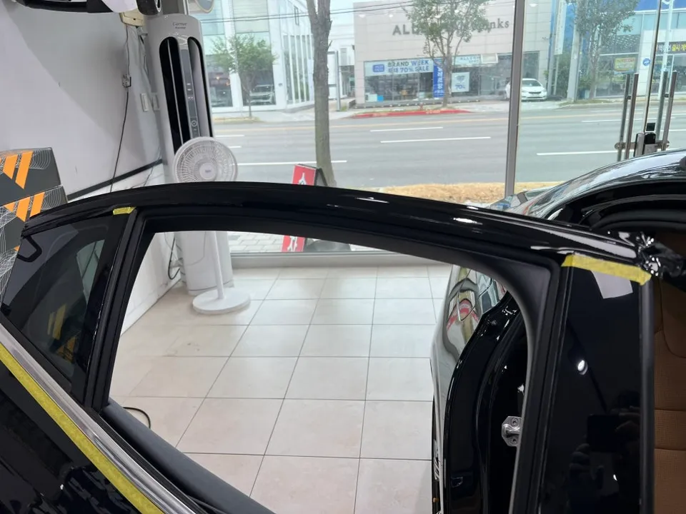 Volvo S60 vinyl wrap - Volvo S60 Vinyl Wrap Review: Chrome Delete Cost & Results photo 4