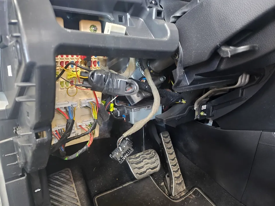 KG Mobility Tivoli Air oem options - KG Mobility Tivoli Air OEM Options Review — Remote Start Upgrade photo 6