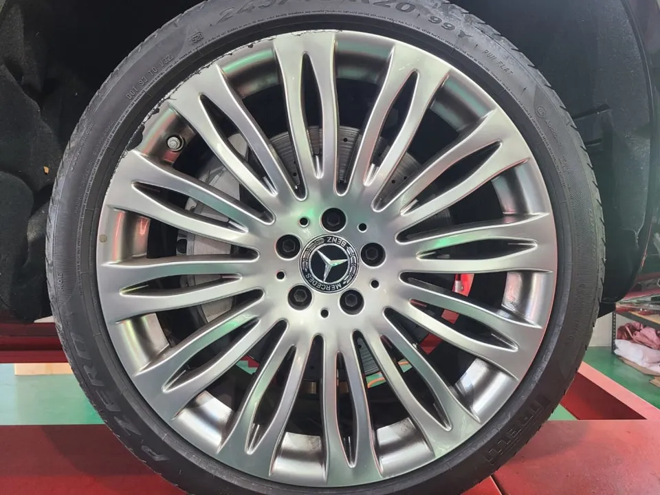 Mercedes-Benz S560 W222 wheel repair - Mercedes-Benz S560 W222 Wheel Repair Review — Curb Rash Fixed photo 4