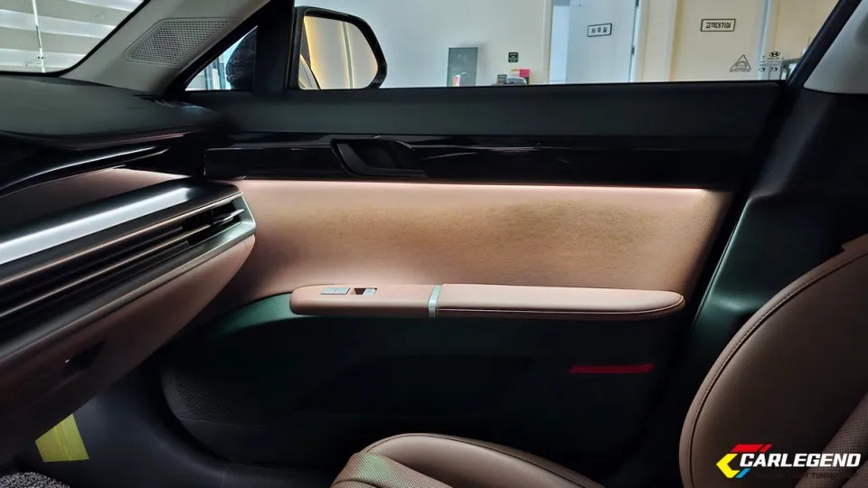 Hyundai Grandeur GN7 ambient lighting - Hyundai Grandeur GN7 Ambient Lighting Review — Enhanced Interior  photo 3