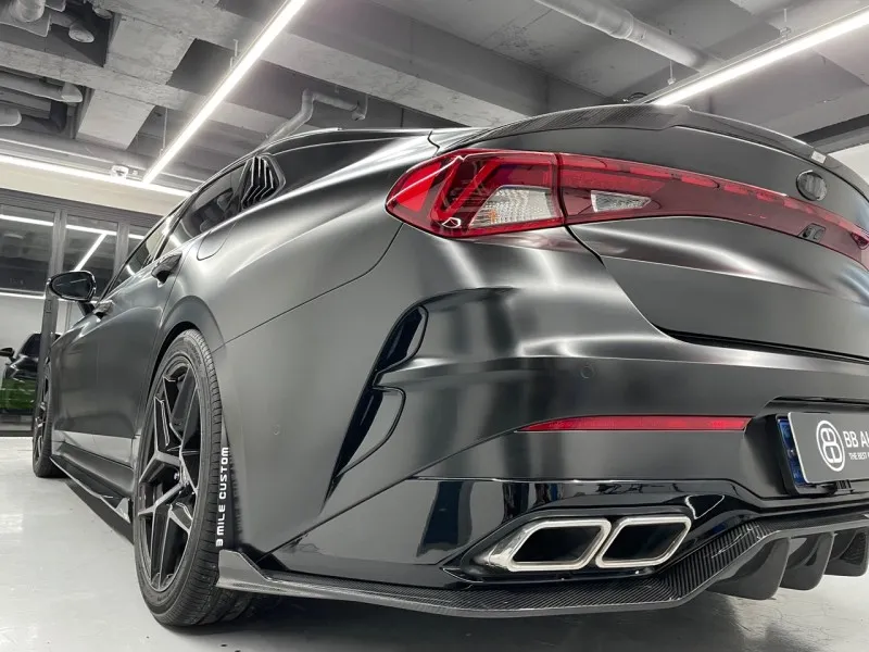 Hyundaiのカーフィルム施工事例 施工写真 6