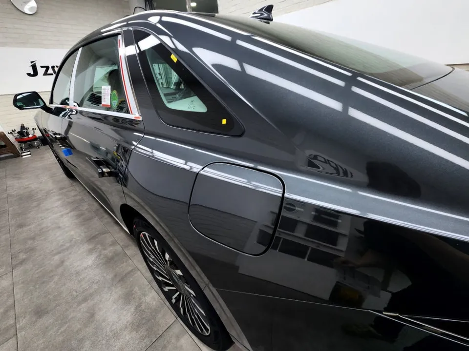 BMW X7のドラレコ取付事例|韓国での施工参考 施工写真 3-2