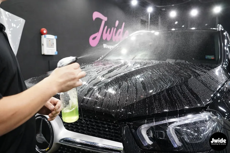 Mercedes-Benz GLE 450のPPF施工事例 施工写真 4-1