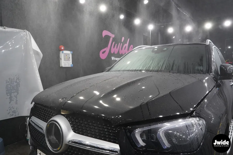 Mercedes-Benz GLE 450のPPF施工事例 施工写真 1-2