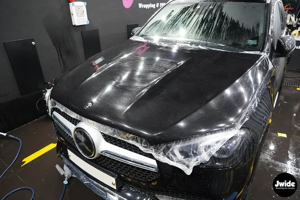 Mercedes-Benz GLE 450のPPF施工事例 施工写真 3-2