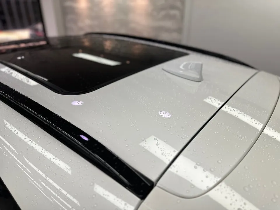 Genesis GV70 PPF施工事例|ブラックPPFで保護と光沢を両立 施工写真 2-2