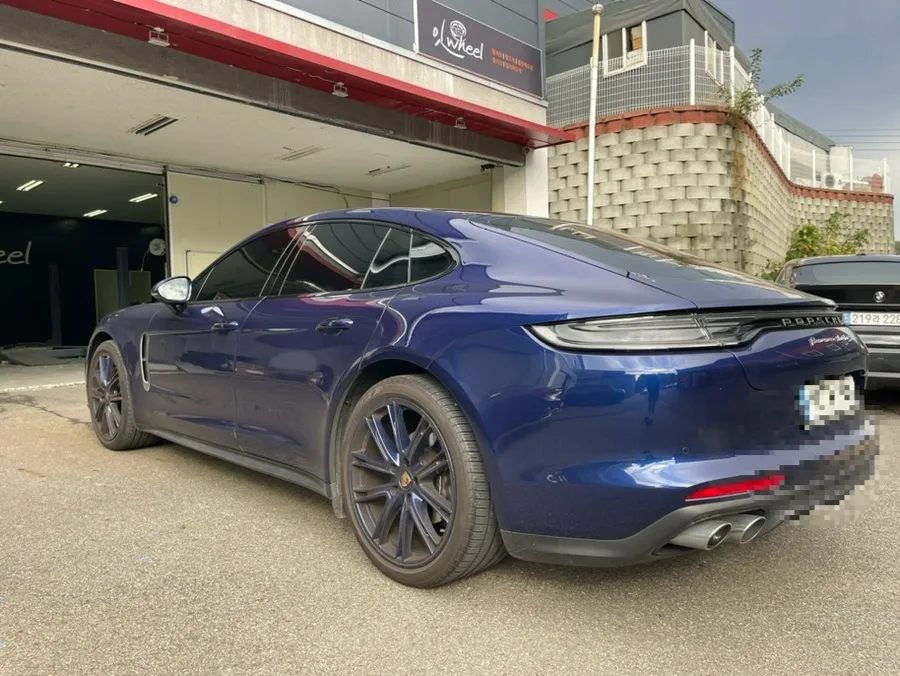 Porsche Panameraのホイールリペア・塗装事例 施工写真 5