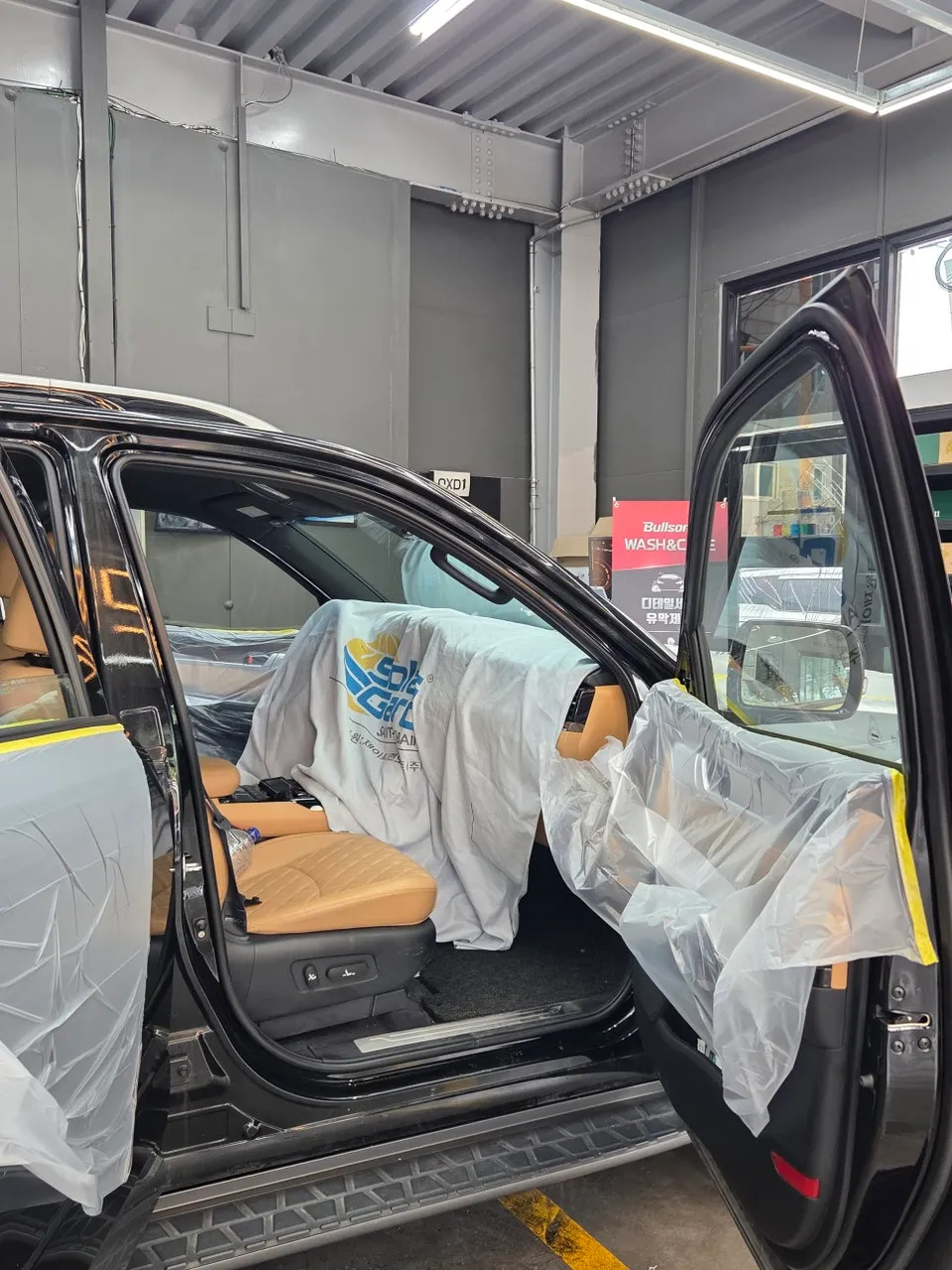 Kia Mohaveのカーフィルム施工事例|費用目安・仕上がり 施工写真 2-3