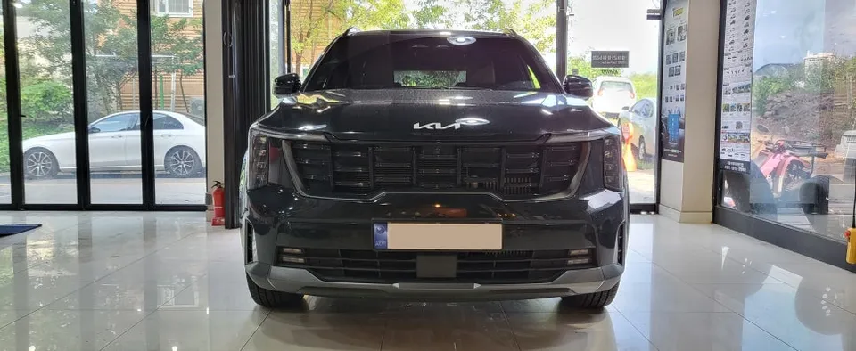Kia Sorento MQ4 oem options installation result