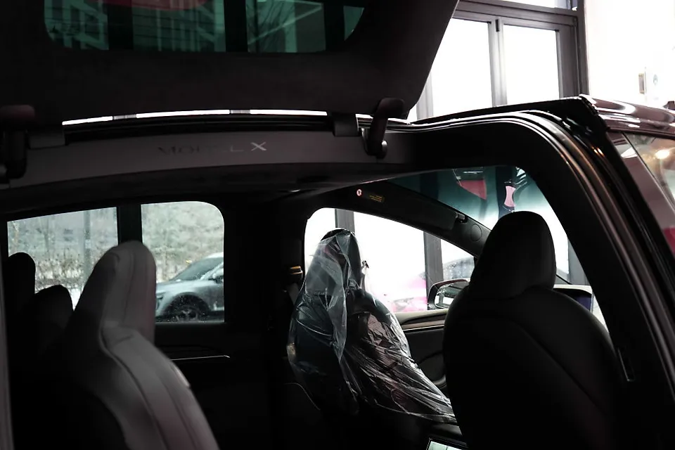 Tesla Model X new car package - Tesla Model X New Car Package Review — Enhanced Protection & Styl photo 4