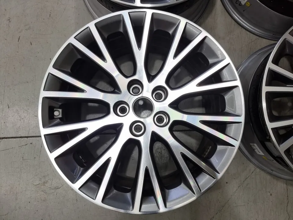 Genesis GV80 wheel repair - Genesis GV80 Wheel Repair & Painting Review — Under $40 photo 4
