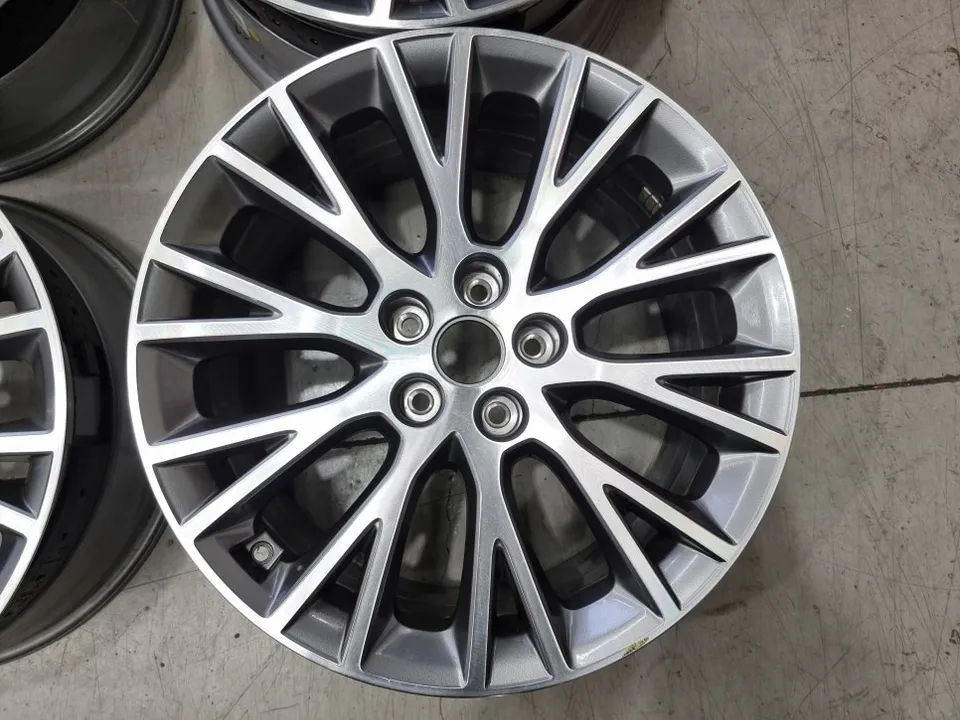 Genesis GV80 wheel repair - Genesis GV80 Wheel Repair & Painting Review — Under $40 photo 5