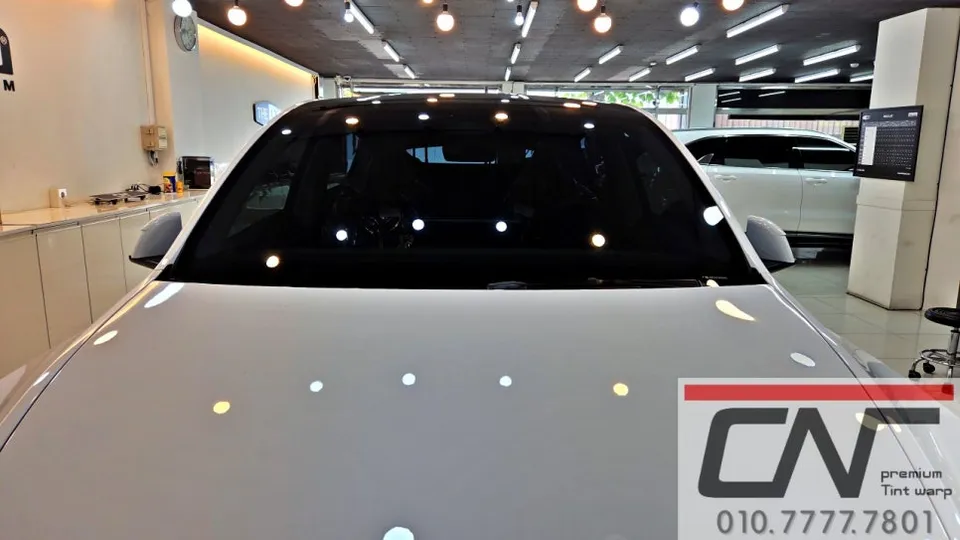 Tesla Model Yのカーフィルム施工事例｜費用目安・仕上がり 施工写真 1-2