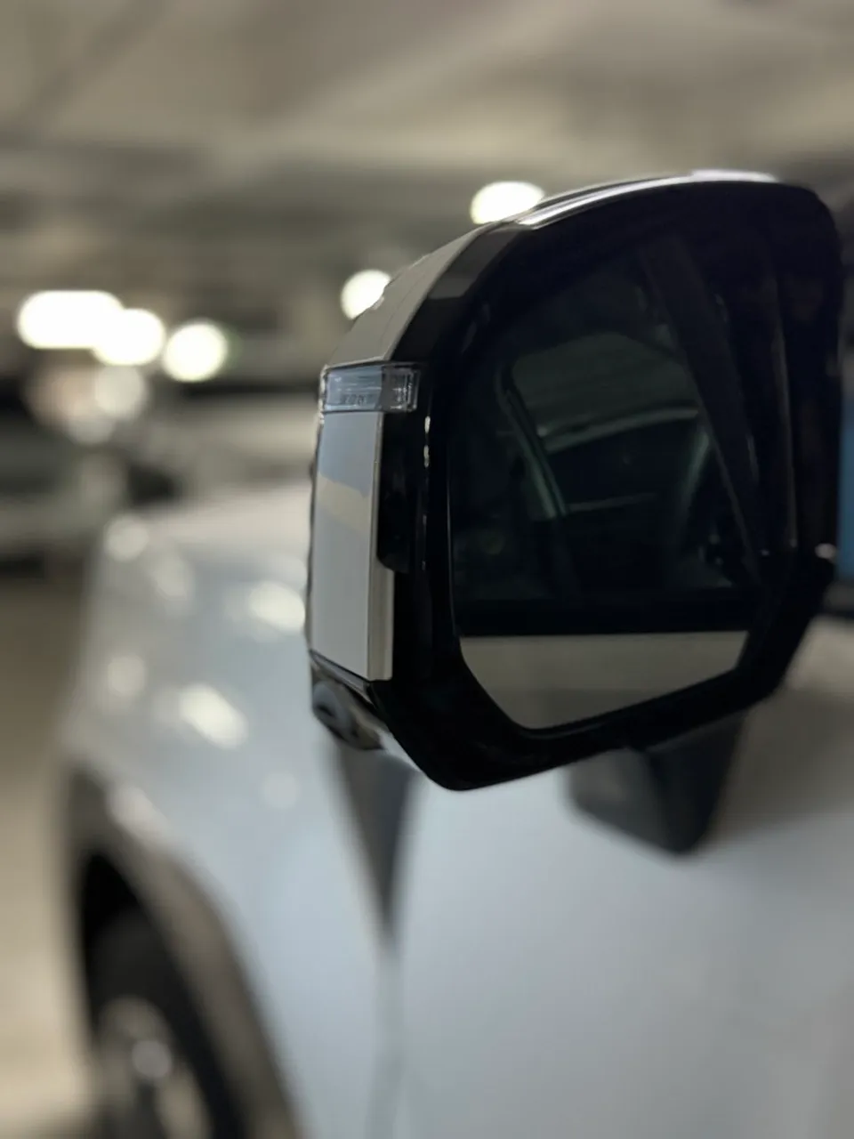 BMW X5 Auto Mirror Service Review — Side Mirror Housing Repair photo 2