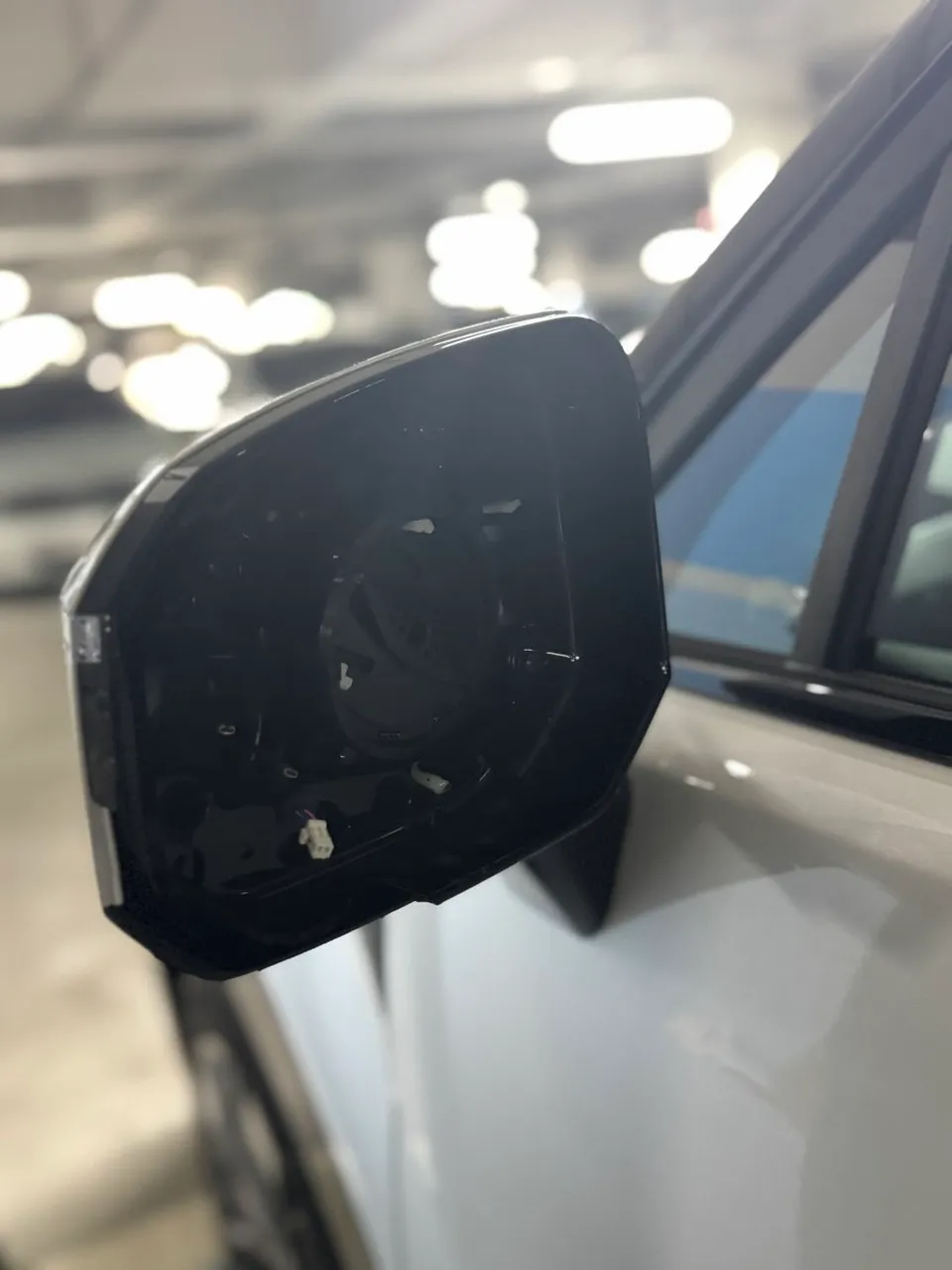 BMW X5 other - BMW X5 Auto Mirror Service Review — Side Mirror Housing Repair photo 4